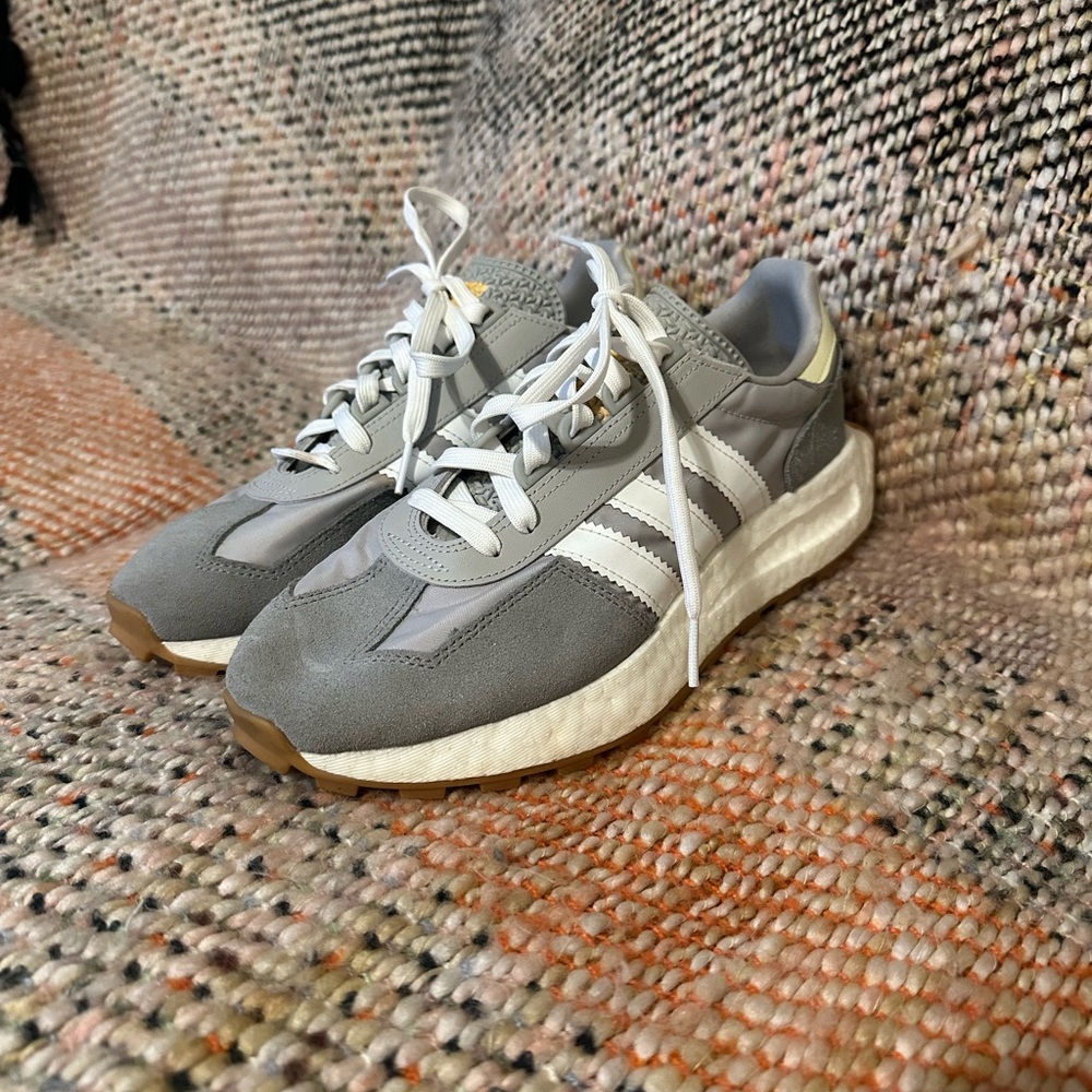 Adidas retro sneakers!